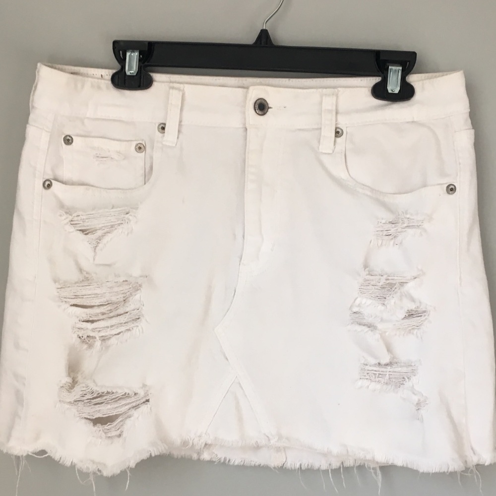 American Eagle distressed creamy white denim skirt